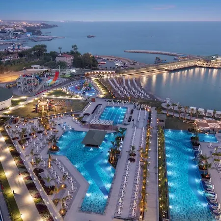 Mylome Luxury & 5* אוקורקאלאר