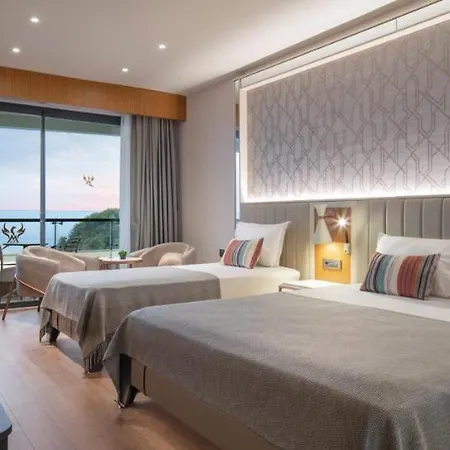 מלון Mylome Luxury & 5*