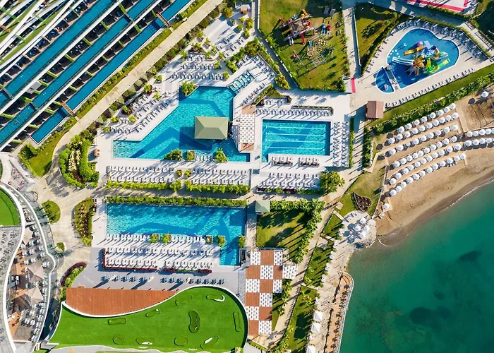 Mylome Luxury & Hotel 5*