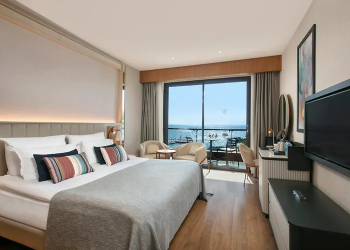 Mylome Luxury & Hotel 5*